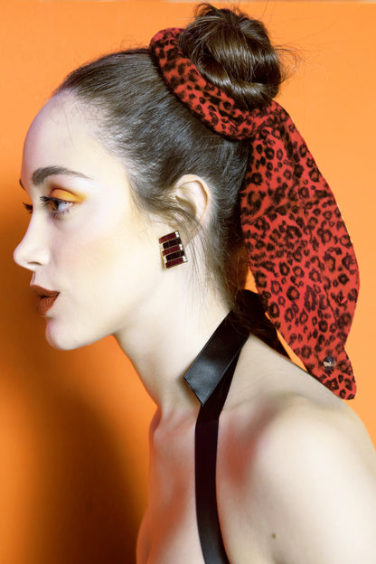 Scratch – Handcrafted Scrunchie with Tail